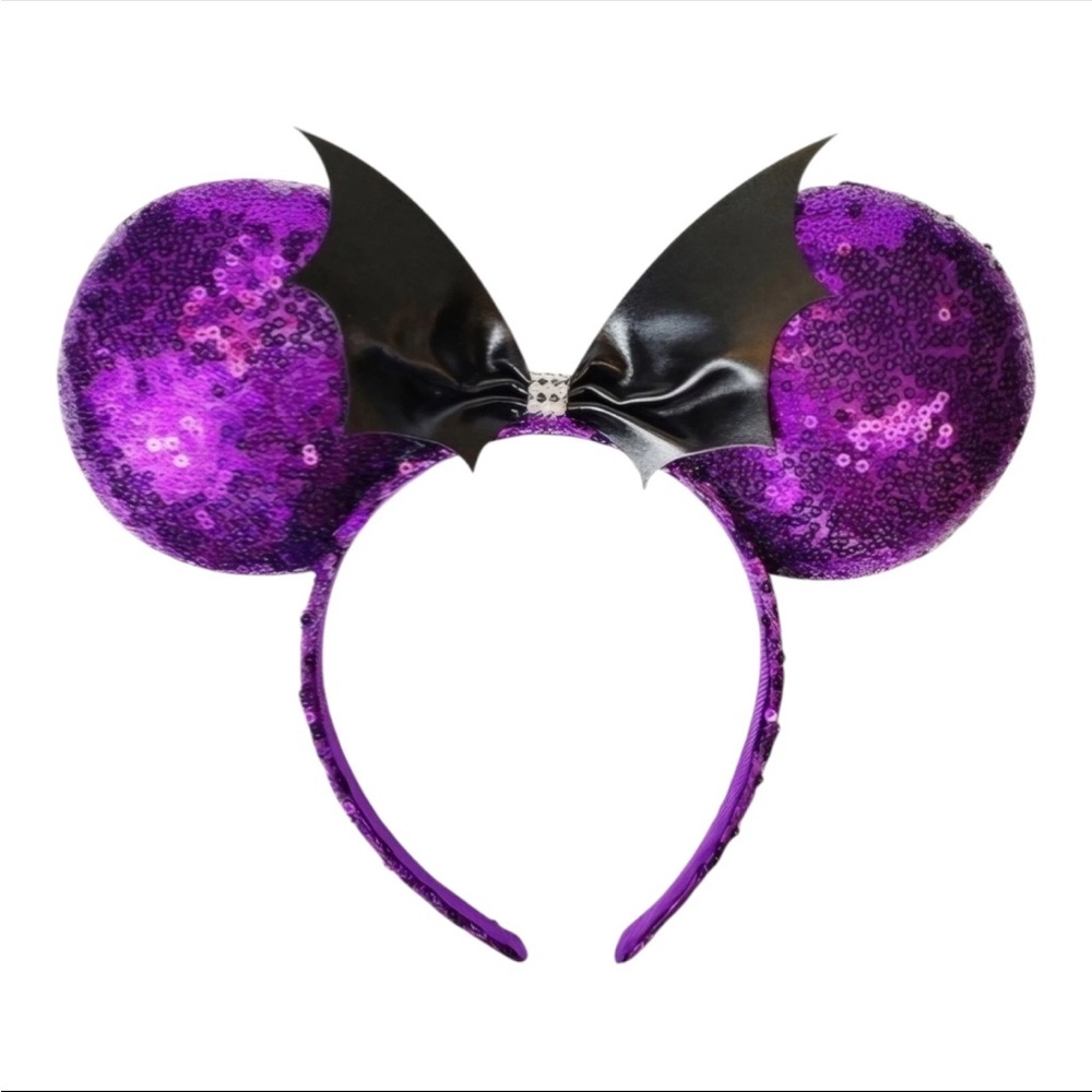 NWOT Limited Edition 2024 Disney Halloween Bat Themed Ears Headband